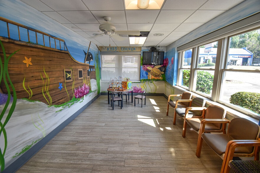 221 Rice Mine Rd NE, Tuscaloosa, AL à vendre - Hall d’entrée – Image 3 sur 6