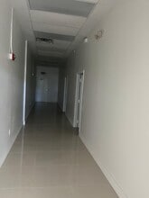 6801-6925 W Colonial Dr, Orlando, FL à louer Photo intérieure– Image 2 sur 5