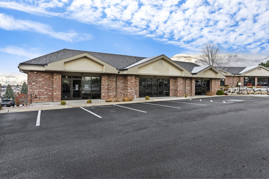 968 Chambers St, Ogden, UT à louer - Photo de l’immeuble – Image 1 sur 12