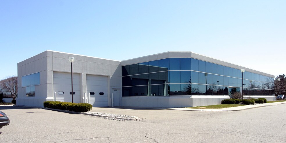 5401 Gateway Ctr, Flint, MI à louer - Autre – Image 2 sur 6