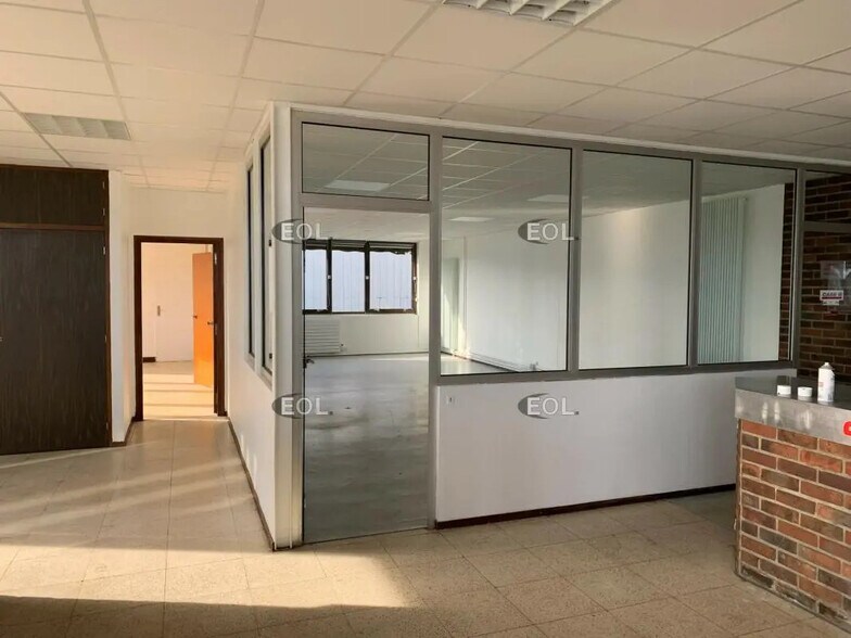 Local d’activités dans Meaux à louer - Photo intérieure – Image 3 sur 8