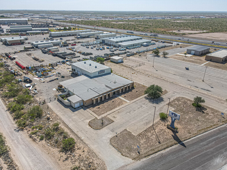 4111 S County Road 1276, Midland, TX à vendre - Photo de l’immeuble – Image 1 sur 22