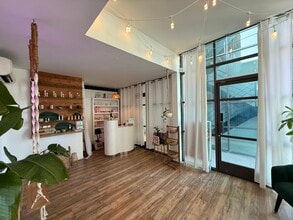 2218 Main St, Santa Monica, CA à louer Photo intérieure– Image 2 sur 11