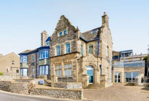 Plus de détails pour 20-21 The Promenade, Carnforth - Local commercial à louer
