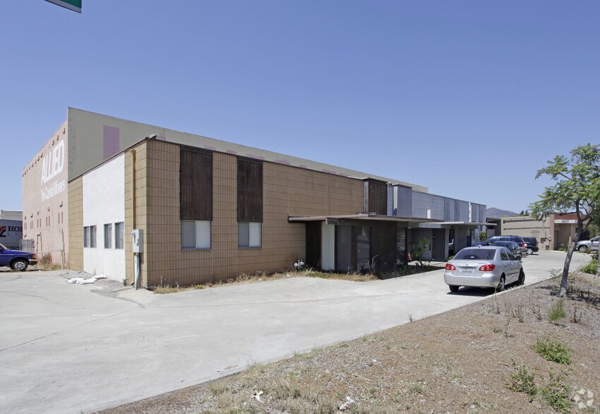 8332 Case St, La Mesa, CA à vendre - Photo de l’immeuble – Image 1 sur 5