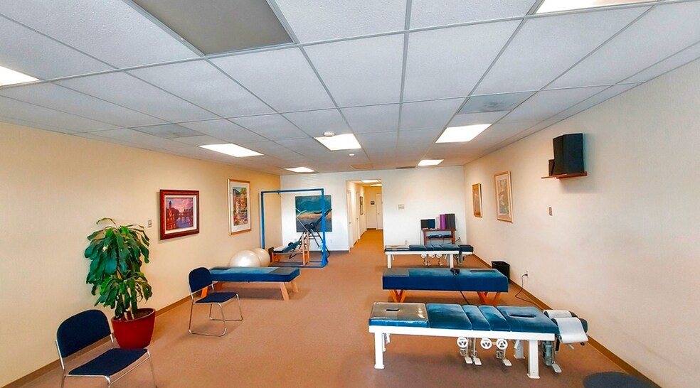 1559 S Novato Blvd, Novato, CA à louer - Photo intérieure – Image 2 sur 5