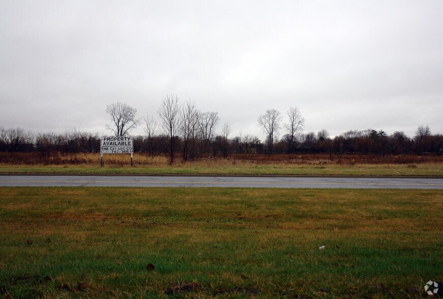 Mall Rd, Monroe, MI à vendre - Photo principale – Image 1 sur 1