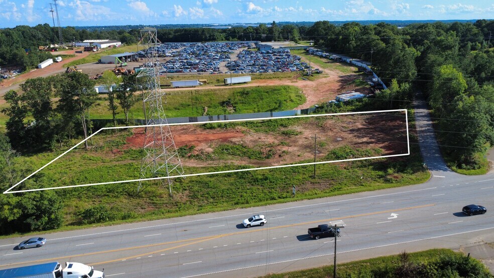 E Wade Hampton blvd, Duncan, SC à vendre - Photo principale – Image 1 sur 5