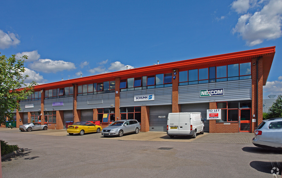 Howard Way, Newport Pagnell à louer - Photo principale – Image 1 sur 4