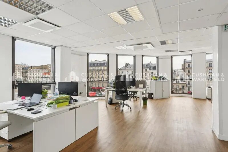 Bureau dans Neuilly-sur-Seine à louer - Photo de l’immeuble – Image 1 sur 13