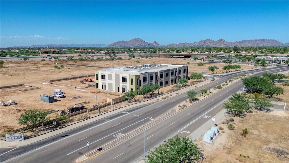 9075 E Horseshoe Rd, Scottsdale, AZ à louer - Photo de l’immeuble – Image 2 sur 4