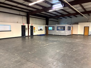 353-359 Christian St, Oxford, CT à louer Photo intérieure– Image 2 sur 4