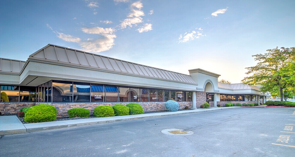 9436-9458 W Fairview Ave, Boise, ID à louer - Photo de l’immeuble – Image 1 sur 3