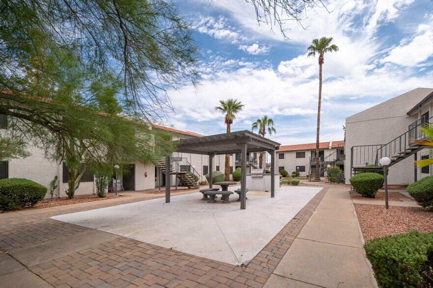 16625-16645 N 31st St, Phoenix, AZ à vendre - Photo de l’immeuble – Image 2 sur 18