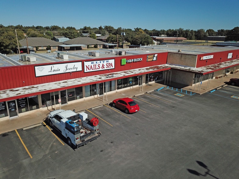 400 W Park Ave, Iowa Park, TX à vendre - Photo principale – Image 1 sur 12