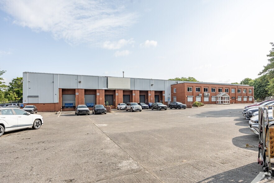 Pennywell Rd, Bristol à vendre - Photo principale – Image 1 sur 18