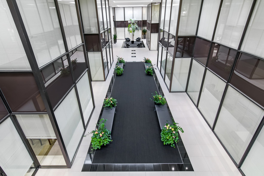 950 Threadneedle St, Houston, TX à louer - Hall d’entrée – Image 3 sur 5