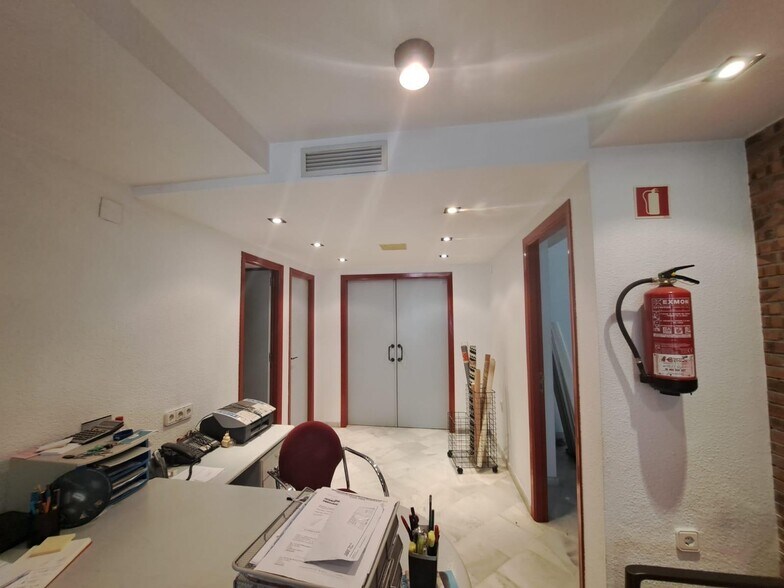 Bureau dans El Ejido, Almería à louer - Photo de l’immeuble – Image 1 sur 6