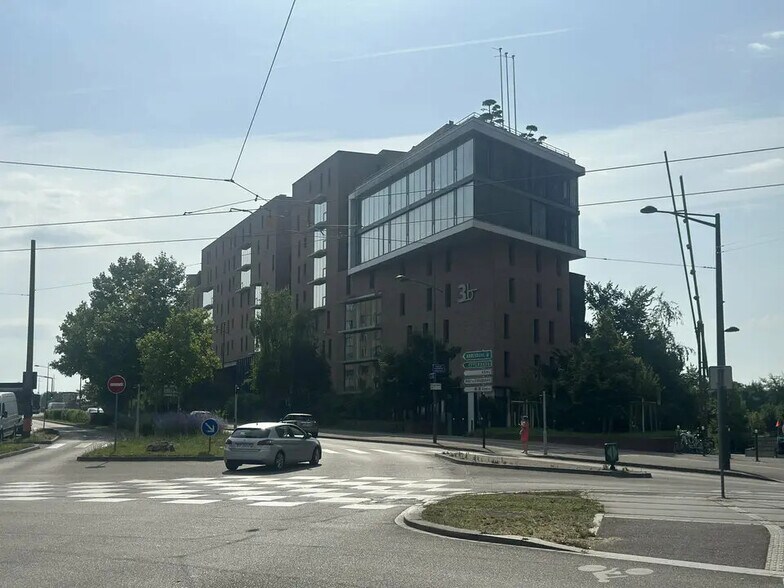 Local commercial dans Strasbourg à louer - Photo de l’immeuble – Image 2 sur 8