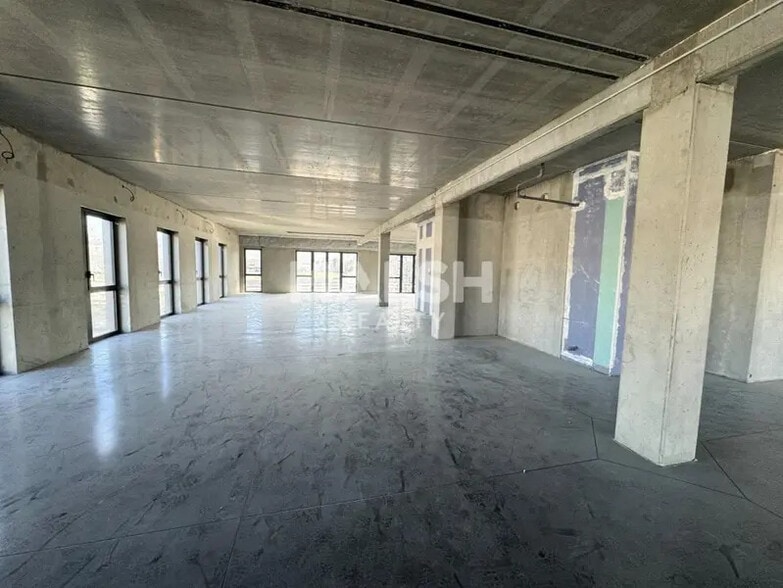 Bureau dans Saint-Étienne à vendre - Photo intérieure – Image 2 sur 14