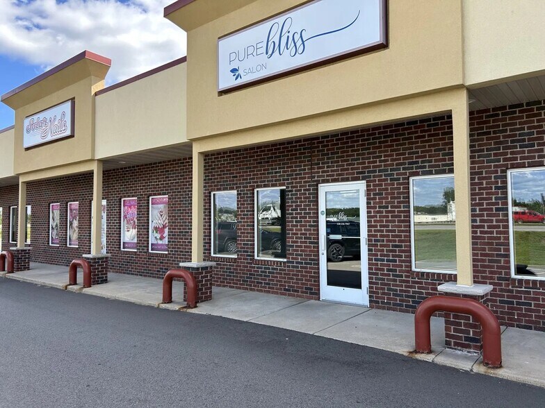 710 E County Road 75, Saint Joseph, MN à louer - Photo de l’immeuble – Image 3 sur 3