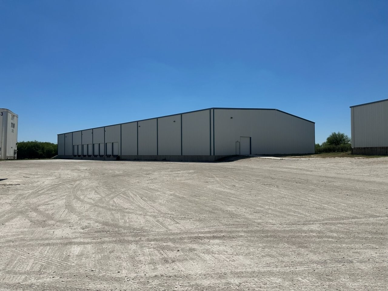 201 Farley Ln, Del Rio, TX à louer Photo de l’immeuble– Image 1 sur 2