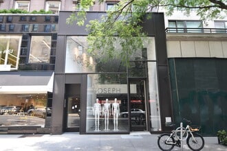 1061 Madison Ave, New York, NY à louer Photo de l’immeuble– Image 1 sur 1