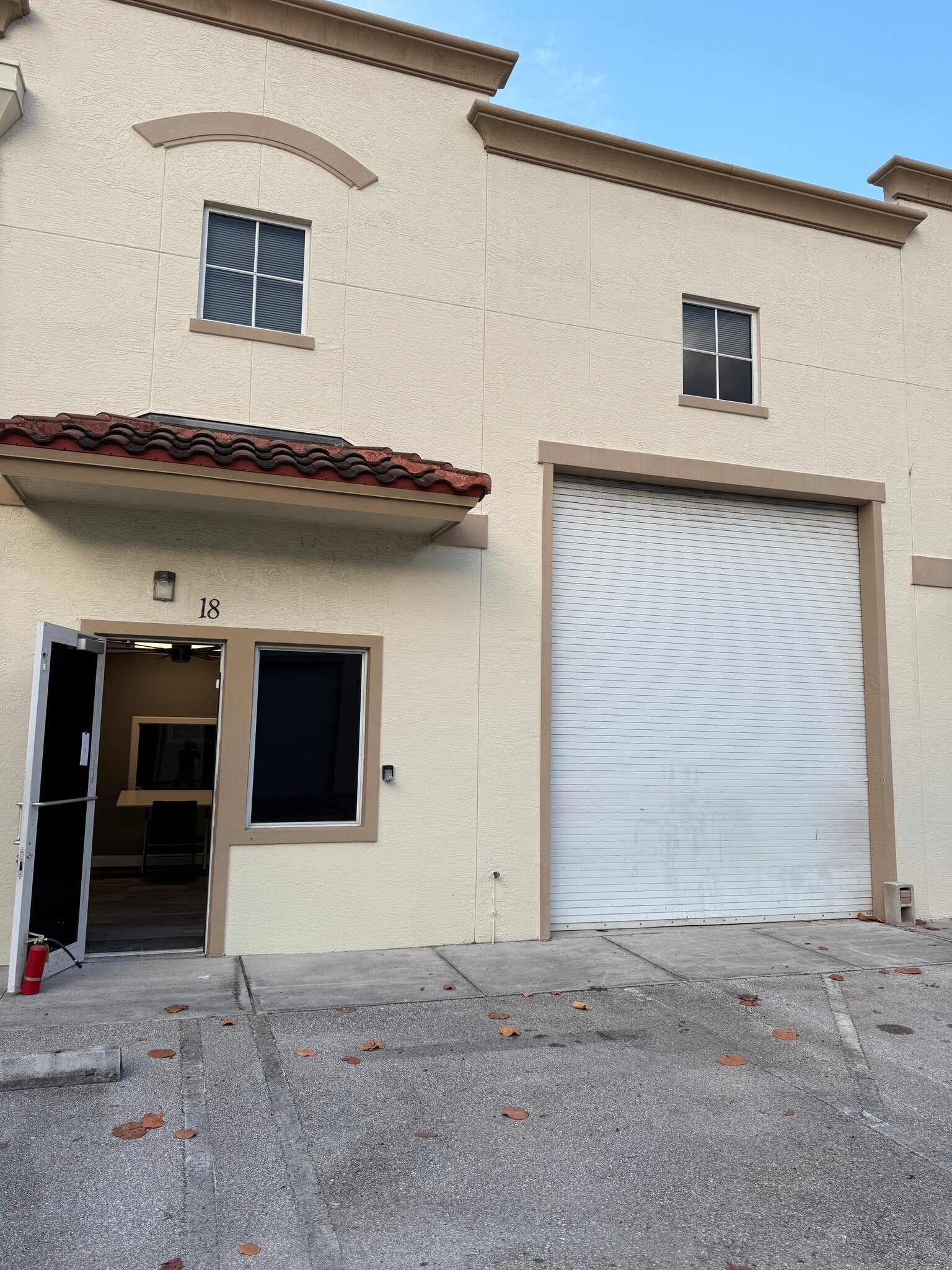 1118 25th St, West Palm Beach, FL à louer Photo de l’immeuble– Image 1 sur 7