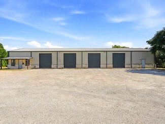 Plus de détails pour 117 Business Dr W, Kerrville, TX - Industriel/Logistique à vendre