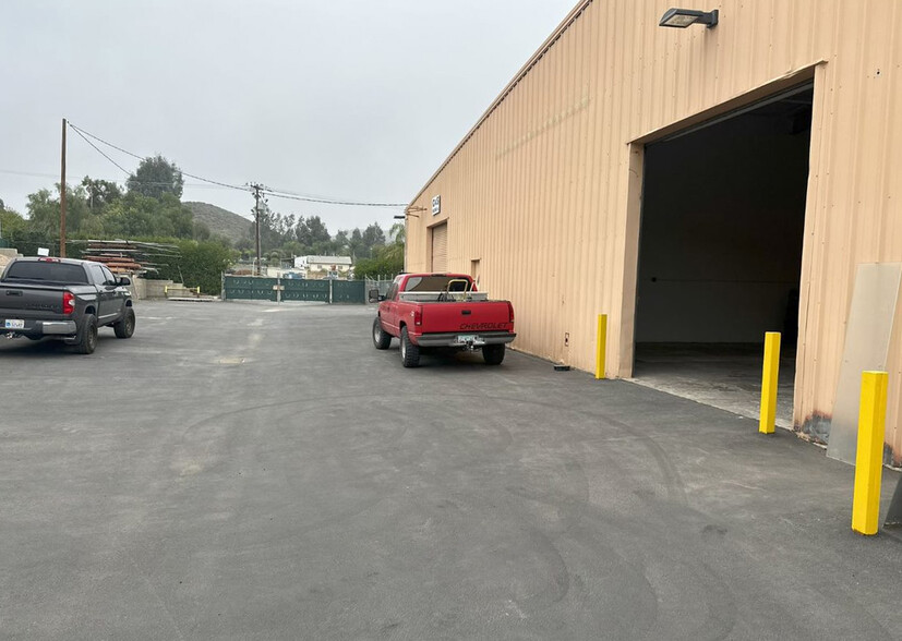 19011 Mermack Rd, Lake Elsinore, CA à louer - Photo de l’immeuble – Image 2 sur 17