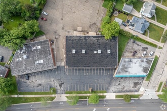 6477 Pearl Rd, Parma Heights, OH à louer Photo intérieure– Image 1 sur 2