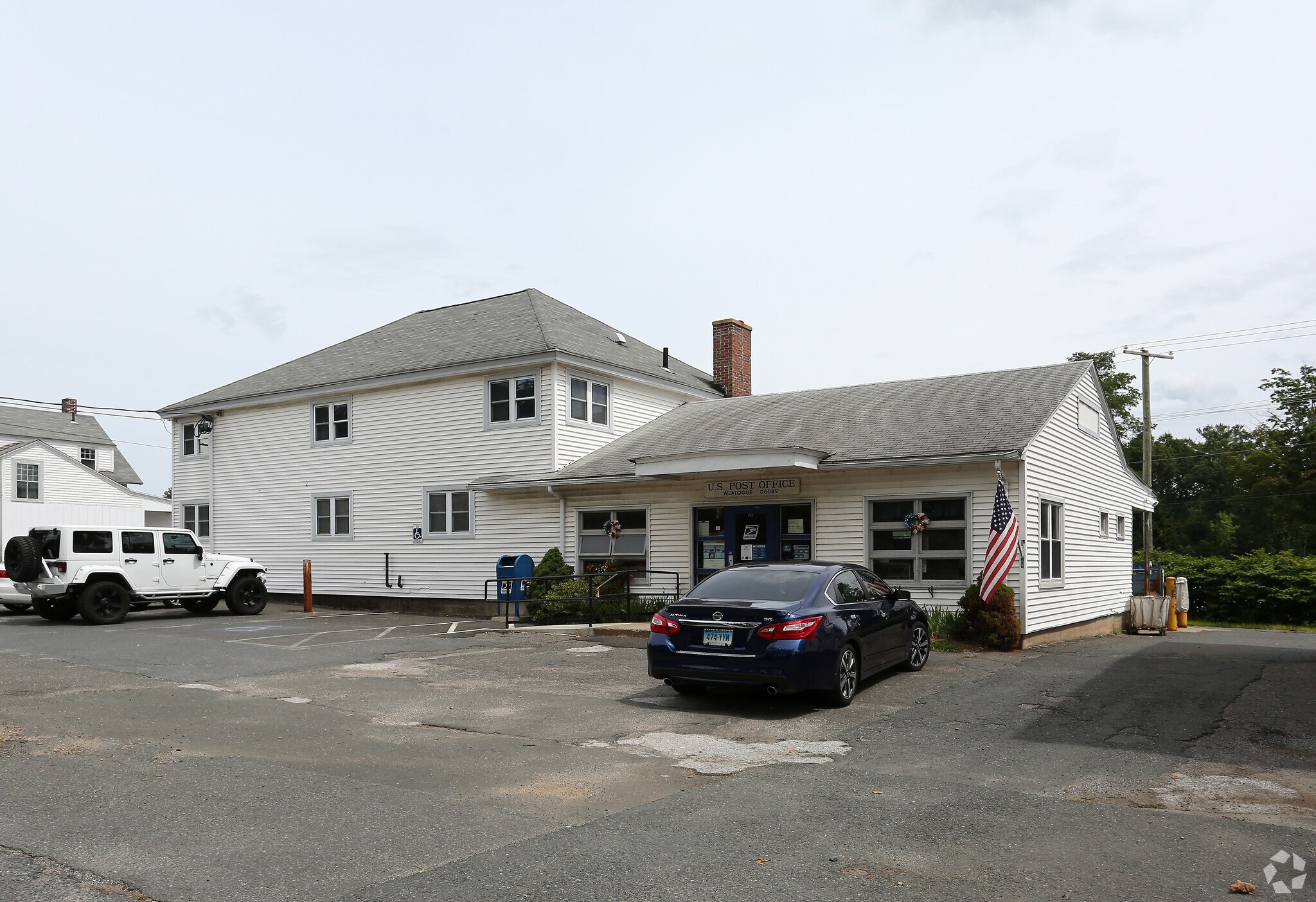 372 Hopmeadow St, Weatogue, CT à vendre Photo principale– Image 1 sur 5