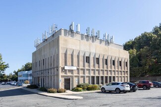 Plus de détails pour 996 W Jericho Tpke, Smithtown, NY - Bureau à louer