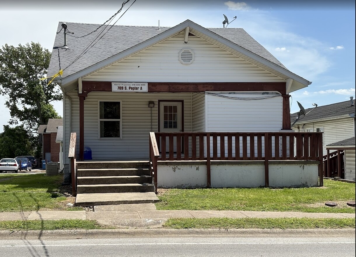 709 S Poplar St, Carbondale, IL à vendre Photo principale– Image 1 sur 2