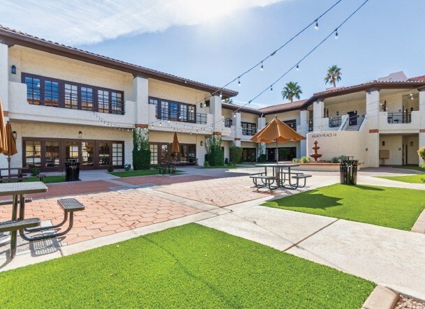 326 E Coronado Rd, Phoenix, AZ à louer - Photo de l’immeuble – Image 2 sur 11