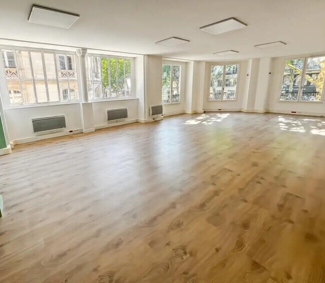 Plus de détails pour Bureau à louer