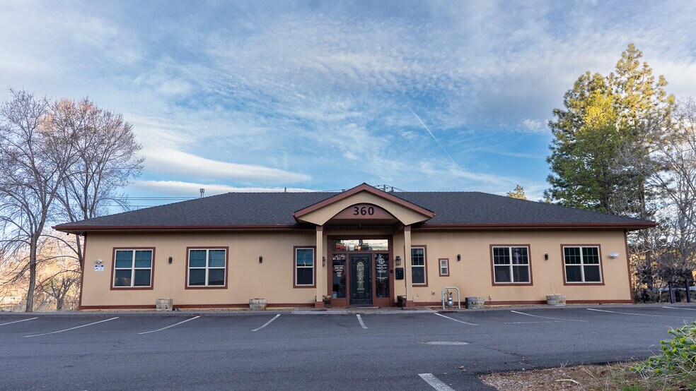 360 NW Vermont St, Bend, OR à louer - Photo de l’immeuble – Image 3 sur 25