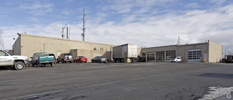 1795 N Main St, Logan, UT à louer - Photo de l’immeuble – Image 2 sur 2