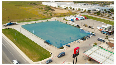Interstate 35 @ Schwab Road, New Braunfels, TX - VUE AÉRIENNE  vue de carte - Image1