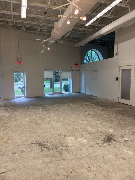 1313-1315 Powhatan Rd, Alexandria, VA à louer - Photo de l’immeuble – Image 2 sur 12