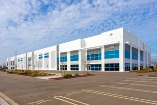 Plus de détails pour 1207 E Grant Line Rd, Tracy, CA - Industriel/Logistique à louer