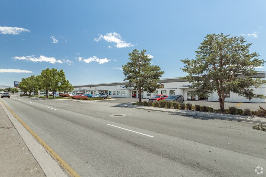 280 Greg St, Reno, NV à louer - Photo de l’immeuble – Image 3 sur 6