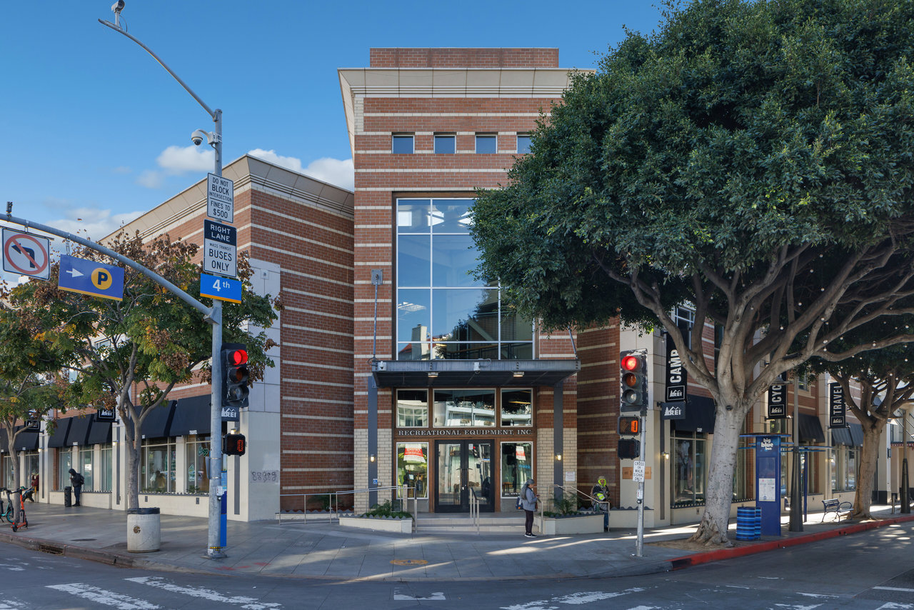 402 Santa Monica Blvd, Santa Monica, CA à louer Photo de l’immeuble– Image 1 sur 17
