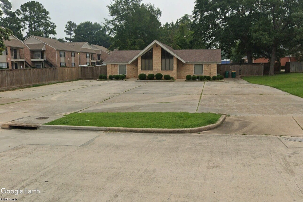 2204 Sunpark Dr, Conroe, TX à vendre Photo principale– Image 1 sur 12