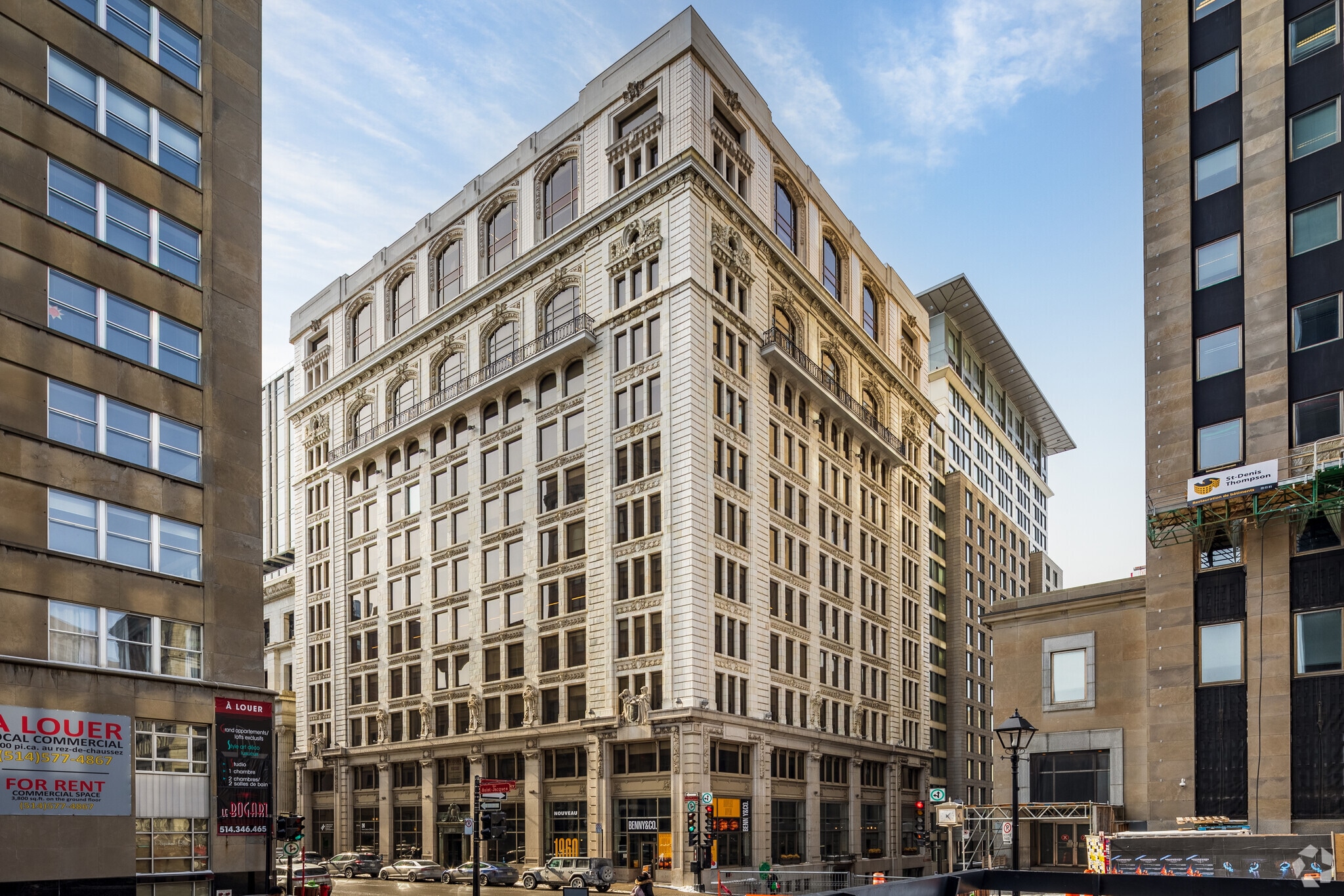 215 Rue Saint-Jacques, Montréal, QC à louer Photo principale– Image 1 sur 45