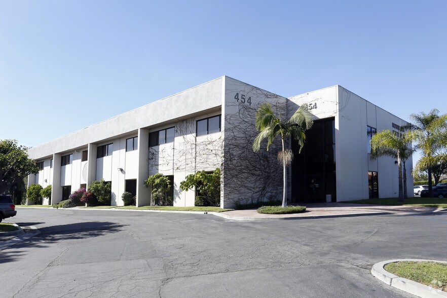 454 E Carson Plaza Dr, Carson, CA à vendre - Photo principale – Image 1 sur 3