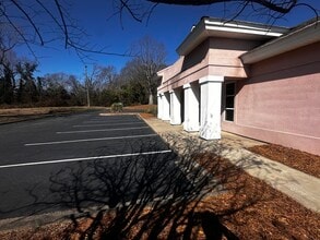 1230 John B White SR Blvd, Spartanburg, SC à louer Photo de l’immeuble– Image 2 sur 15