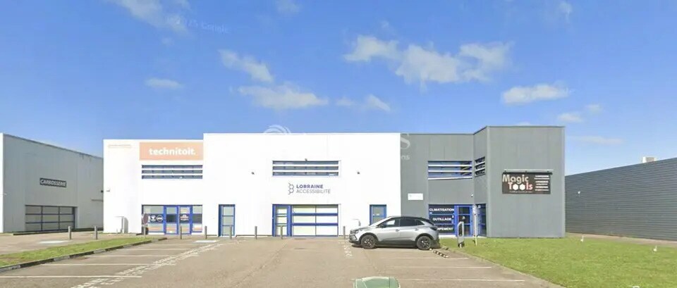 Local d’activités dans Pulnoy à louer Photo de l’immeuble– Image 1 sur 3