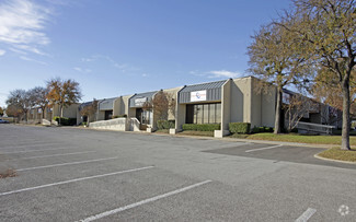 Plus de détails pour 2500 E Randol Mill Rd, Arlington, TX - Local d'activités, Industriel/Logistique à louer
