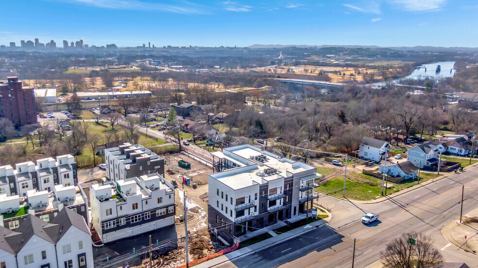 2216 Buena Vista Pike, Nashville, TN à louer - Photo de l’immeuble – Image 3 sur 8